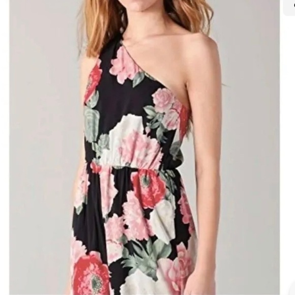 Alice + Olivia Dresses & Skirts - - ALICE + Olivia Silk Floral Dress Size M